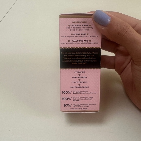 🆕 TOO FACED Born This Way Undetectable Med Coverage Foundation LIGHT BEIGE NIB - Picture 6 of 8